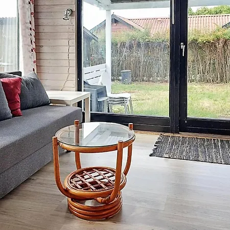 5 Person In Karrebaeksminde-by Traum *